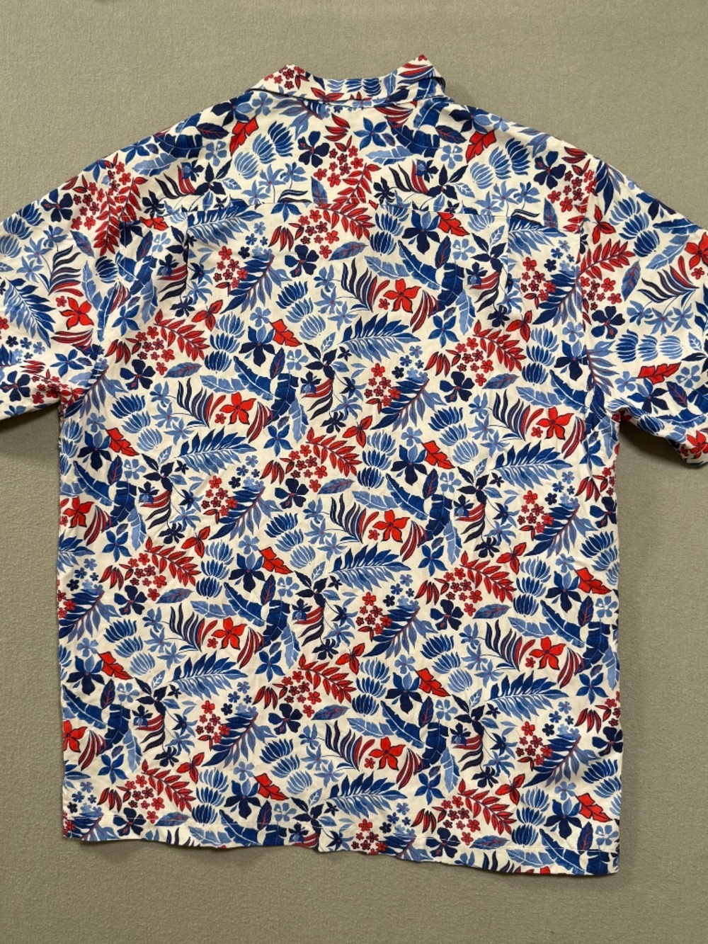 Tommy Bahama Set 100% Silk Shirt Swim Trunks Floral Red White Blue Hawaiian L/XL - Picture 12 of 13